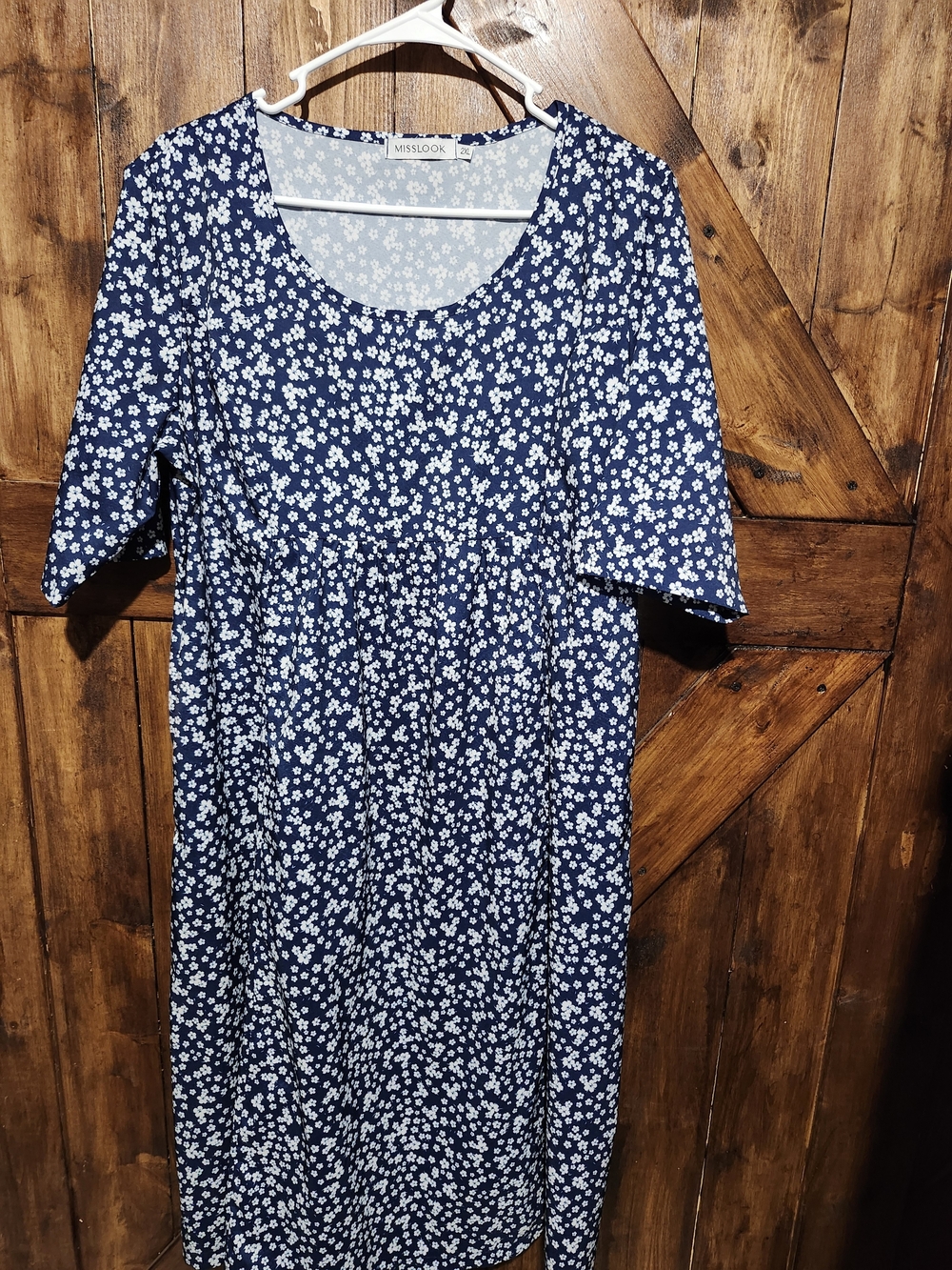 MISSLOOK Navy & White Floral Midi Dress